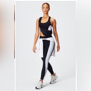 Fabletics compel 2-piece black and white matching set size medium